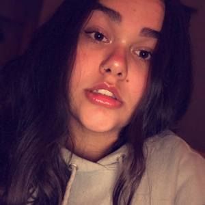 Meet your Posher, Isabella